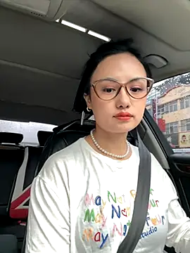 wen521 online show from September 16, 2025, 12:44 am