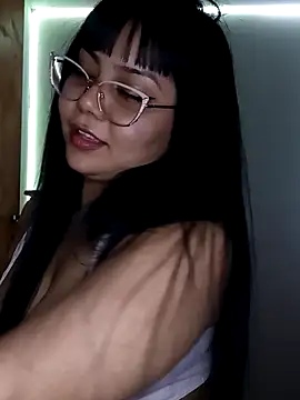 Snapshot of soo2303 chatting on November 13, 2025, 9:19 pm soo2303 online show from November 13, 2025, 9:19 pm