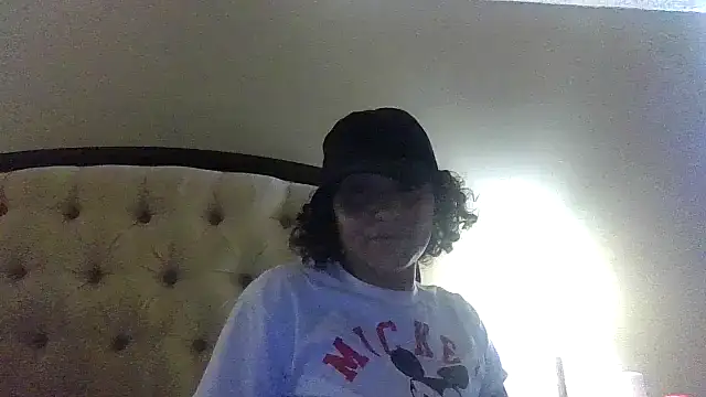 Flossee online show from March 25, 2026, 8:52 pm