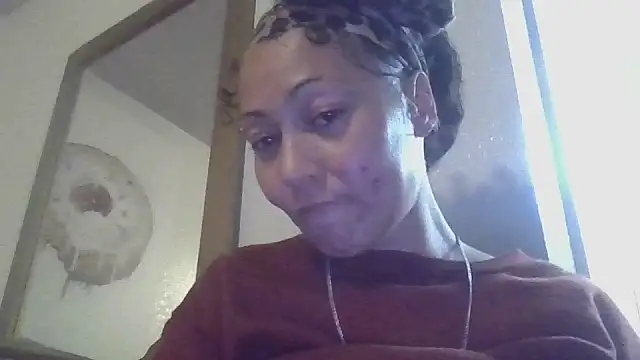 Snapshot of Flossee chatting on September 30, 2025, 5:35 am Flossee online show from September 30, 2025, 5:35 am