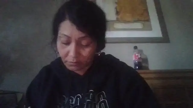 Flossee online show from March 9, 2026, 4:54 pm