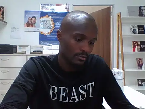 Snapshot of TPNUTS chatting on October 1, 2025, 11:47 am TPNUTS online show from October 1, 2025, 11:47 am