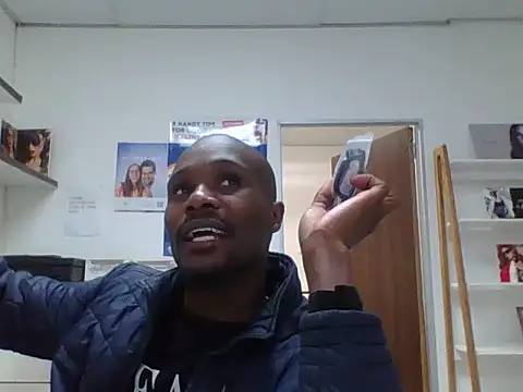 Snapshot of TPNUTS chatting on September 29, 2025, 10:22 am TPNUTS online show from September 29, 2025, 10:22 am