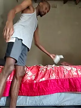 Snapshot of TPNUTS chatting on October 19, 2025, 10:51 am TPNUTS online show from October 19, 2025, 10:51 am