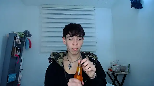 Snapshot of lucky_stricke chatting on October 18, 2025, 3:19 am lucky stricke online show from October 18, 2025, 3:19 am