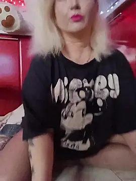 SquirtMilf00 online show from April 12, 2026, 4:49 am