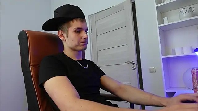 Mark Karson online show from September 28, 2025, 12:23 pm