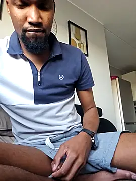 Snapshot of mojaymort chatting on October 22, 2025, 3:55 pm mojaymort online show from October 22, 2025, 3:55 pm