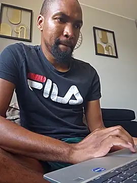 Snapshot of mojaymort chatting on October 15, 2025, 10:12 am mojaymort online show from October 15, 2025, 10:12 am