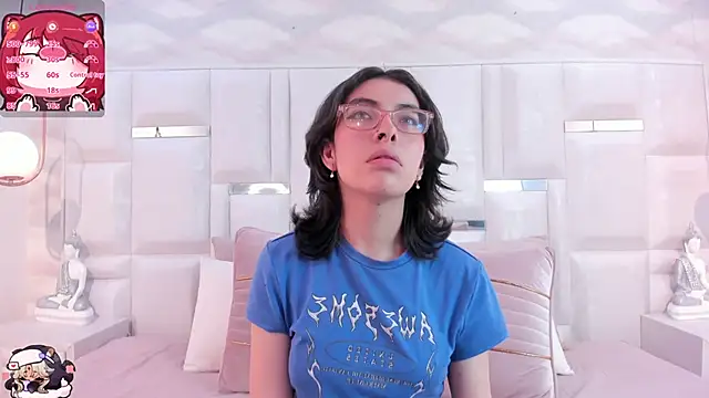 Im Molly Angel online show from September 19, 2025, 8:02 pm