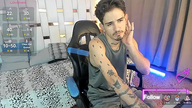 nextboywell1 online show from March 18, 2026, 3:20 am