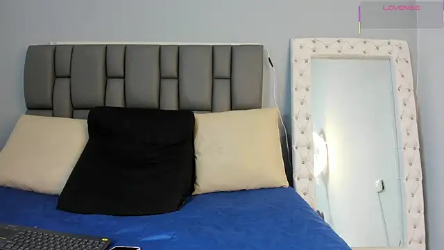 Snapshot of _jasmine_blush chatting on October 1, 2025, 1:59 pm  jasmine blush online show from October 1, 2025, 1:59 pm