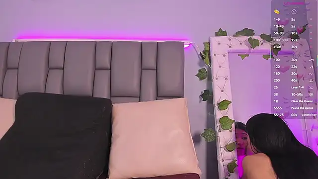 Snapshot of _jasmine_blush chatting on October 3, 2025, 1:56 pm  jasmine blush online show from October 3, 2025, 1:56 pm