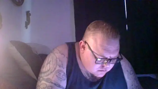 GingerSnap4444 online show from May 24, 2026, 5:13 pm