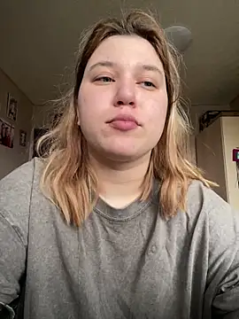 Kemeli008 online show from October 17, 2025, 12:29 pm