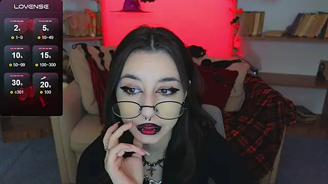 Snapshot of Mistress__Marcelline chatting on October 19, 2025, 9:34 am Mistress Marcelline online show from October 19, 2025, 9:34 am