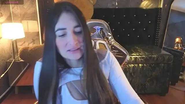 Snapshot of Soffi_betacur_b chatting on October 10, 2025, 3:29 am Soffi betacur b online show from October 10, 2025, 3:29 am