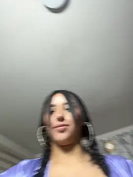 Luna-Smitt online show from October 28, 2025, 11:31 am