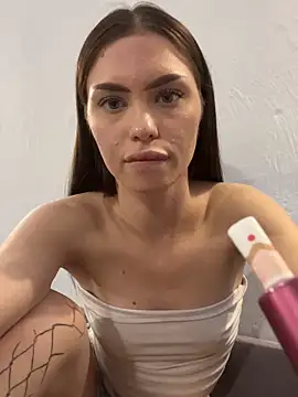 Snapshot of Cherry___Kiss chatting on October 17, 2025, 9:49 pm Cherry Kiss online show from October 17, 2025, 9:49 pm