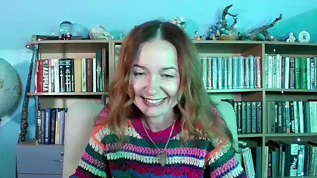 Snapshot of Foxilady357 chatting on December 5, 2025, 4:38 pm Foxilady357 online show from December 5, 2025, 4:38 pm