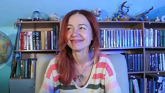 Snapshot of Foxilady357 chatting on November 11, 2025, 1:50 pm Foxilady357 online show from November 11, 2025, 1:50 pm