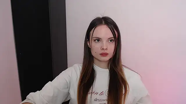 Snapshot of Ariella_ari chatting on October 8, 2025, 12:50 pm Ariella ari online show from October 8, 2025, 12:50 pm