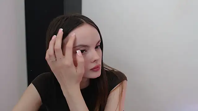 Snapshot of Ariella_ari chatting on September 17, 2025, 12:40 pm Ariella ari online show from September 17, 2025, 12:40 pm