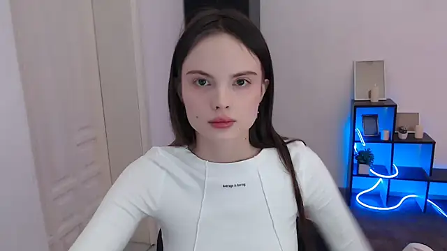 Ariella ari online show from December 14, 2025, 2:33 pm