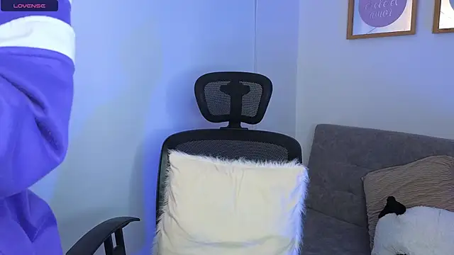 Snapshot of yulian_vasquez chatting on September 24, 2025, 12:22 pm yulian vasquez online show from September 24, 2025, 12:22 pm