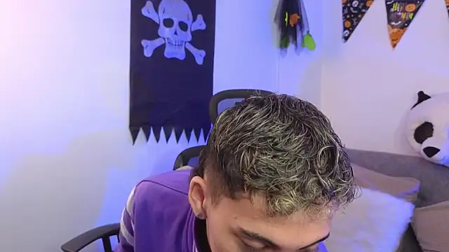 Snapshot of yulian_vasquez chatting on October 24, 2025, 12:26 pm yulian vasquez online show from October 24, 2025, 12:26 pm