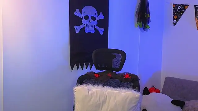 Snapshot of yulian_vasquez chatting on October 13, 2025, 12:29 pm yulian vasquez online show from October 13, 2025, 12:29 pm