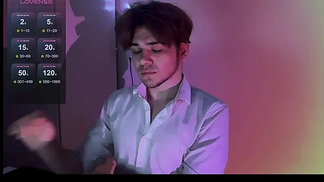 1RobertTT online show from September 13, 2025, 9:37 pm