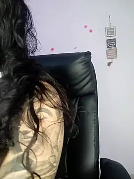 Valenn fernandez online show from June 28, 2026, 11:11 pm