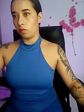 Valenn fernandez online show from July 7, 2026, 8:56 pm