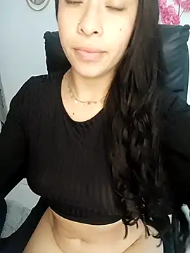 Valenn fernandez online show from July 15, 2026, 8:49 pm