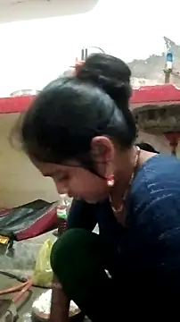 Snapshot of Guriya0076 chatting on February 28, 2026, 3:00 pm Guriya0076 online show from February 28, 2026, 3:00 pm