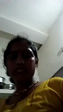 Guriya0076 online show from May 22, 2026, 2:37 pm