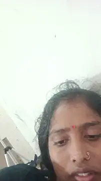 Guriya0076 online show from May 27, 2026, 11:23 pm
