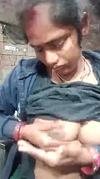 Snapshot of Guriya0076 chatting on February 6, 2026, 9:22 pm Guriya0076 online show from February 6, 2026, 9:22 pm