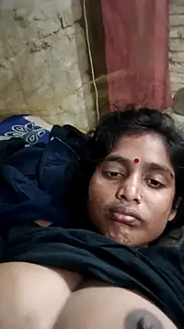 Snapshot of Guriya0076 chatting on February 9, 2026, 8:51 pm Guriya0076 online show from February 9, 2026, 8:51 pm