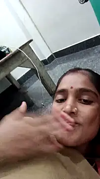 Snapshot of Guriya0076 chatting on September 8, 2025, 3:55 pm Guriya0076 online show from September 8, 2025, 3:55 pm