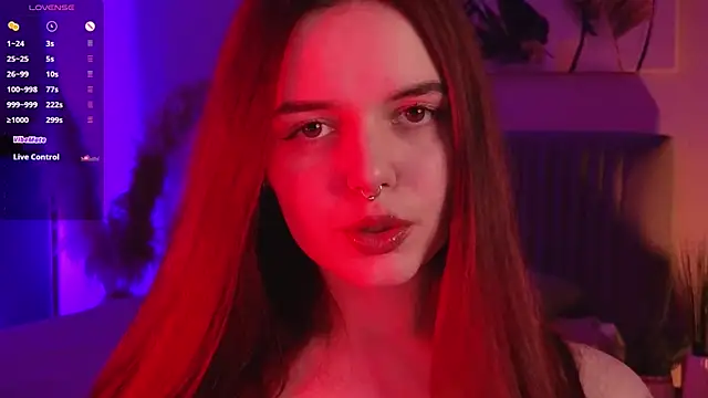 BellaDevile  online show from September 28, 2025, 2:13 pm