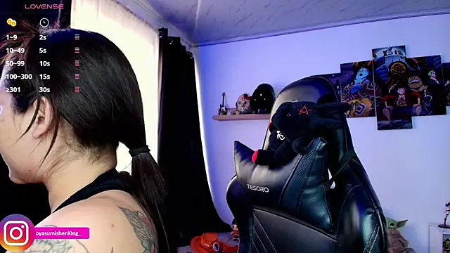 Nicorobinn online show from April 14, 2026, 9:53 pm