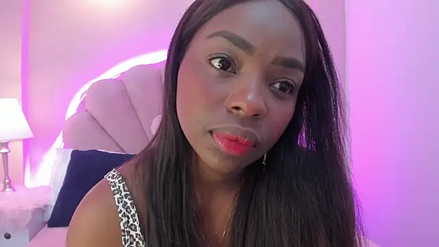 Snapshot of Melanyy_Ebonny chatting on October 9, 2025, 3:40 am Melanyy Ebonny online show from October 9, 2025, 3:40 am