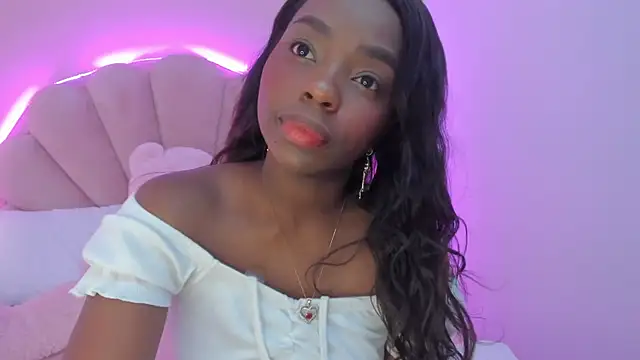 Snapshot of Melanyy_Ebonny chatting on September 18, 2025, 3:42 am Melanyy Ebonny online show from September 18, 2025, 3:42 am