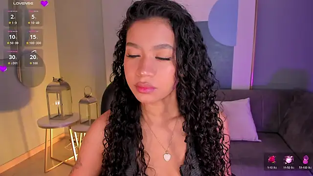 Snapshot of SophieHouston_ chatting on September 26, 2025, 3:02 am SophieHouston  online show from September 26, 2025, 3:02 am