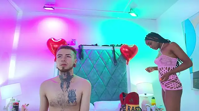 Snapshot of Asha_zuri_and_adam chatting on October 18, 2025, 12:40 pm Asha zuri and adam online show from October 18, 2025, 12:40 pm