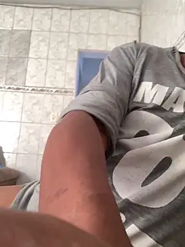 PIROCAGG21 online show from November 19, 2025, 12:16 pm