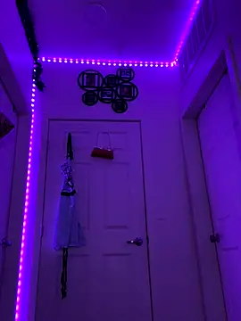 Snapshot of moan4mona chatting on September 30, 2025, 2:50 am moan4mona online show from September 30, 2025, 2:50 am