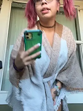 Snapshot of moan4mona chatting on October 16, 2025, 10:18 pm moan4mona online show from October 16, 2025, 10:18 pm